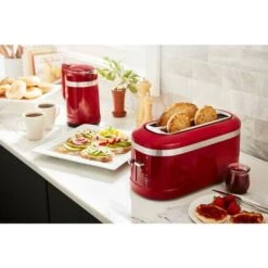 KitchenAid 4-Slice Long Slot Toaster With High-Lift Lever In Empire Red 11 KitchenAid 4-Slice Long Slot Toaster With High-Lift Lever In Empire Red -KitchenAid 12750e9f e377 41d0 9c77 72e9ab5978e6